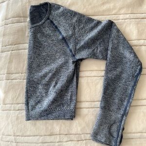 Cropped Tight Long Sleeve Workout Top